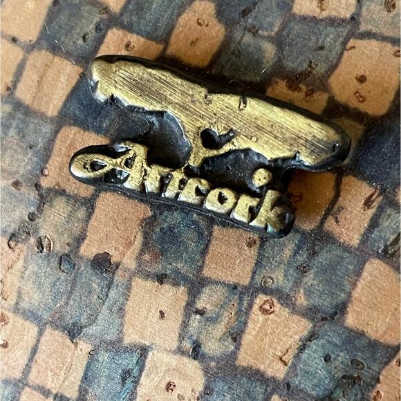 Corklife Artcork Cork Cinch Shoulder Bag - Picture 9 of 12